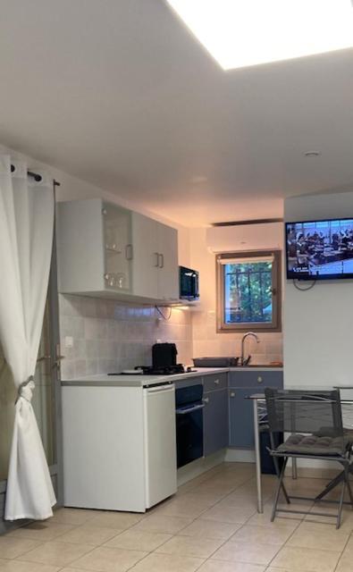 Studio Pied Dans L Eau La Londe-les-Maures Kültér fotó